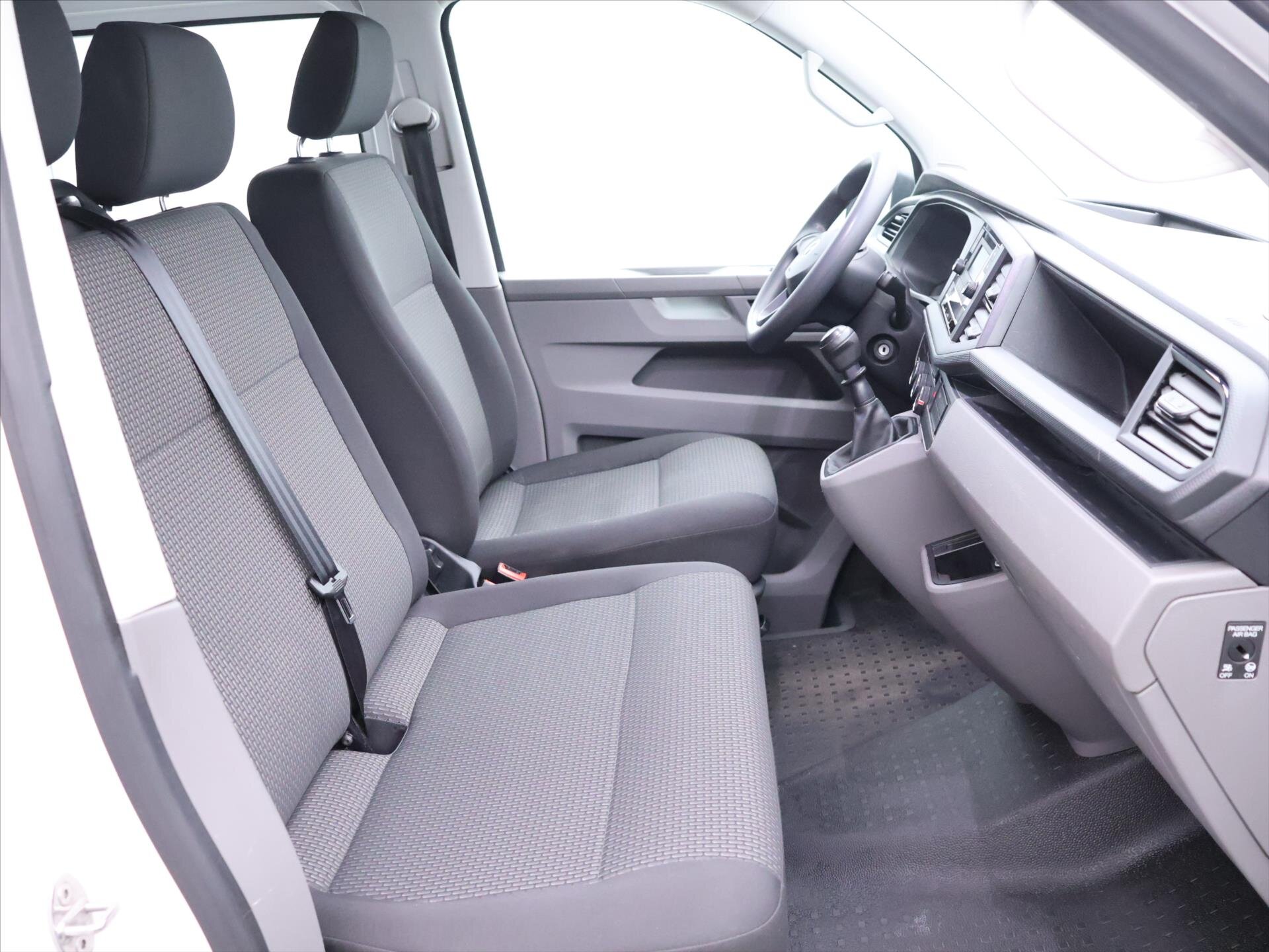 Volkswagen Transporter Kombi 2,0 l 81 kw