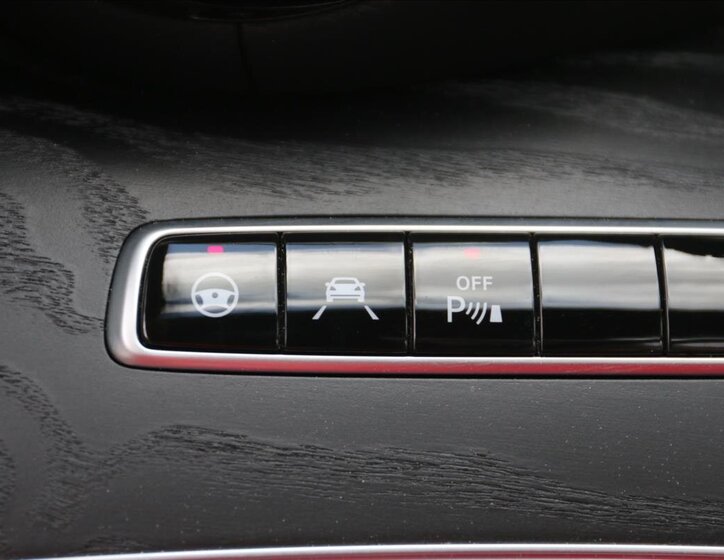 Mercedes-Benz Třídy E Kupé 2,9 l 250 kw