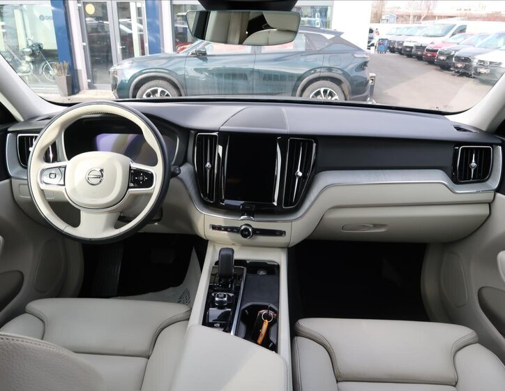 Volvo XC60 SUV 2,0 l 145 kw