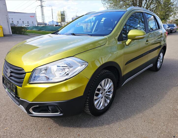 Suzuki SX4 S-Cross 1
