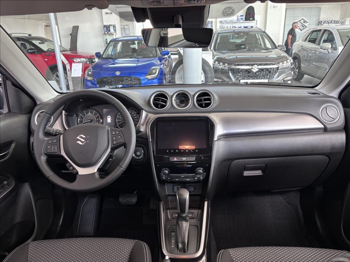 Suzuki Vitara SUV / Terénní 1,4 l 81 kw