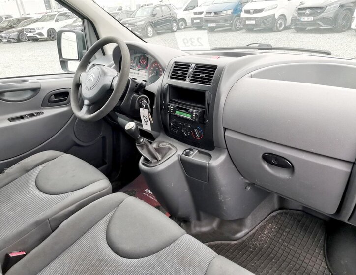 Citroën Jumpy 8