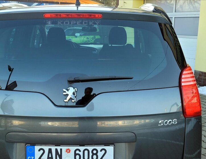 Peugeot 5008 MPV 1,6 l 115 kw