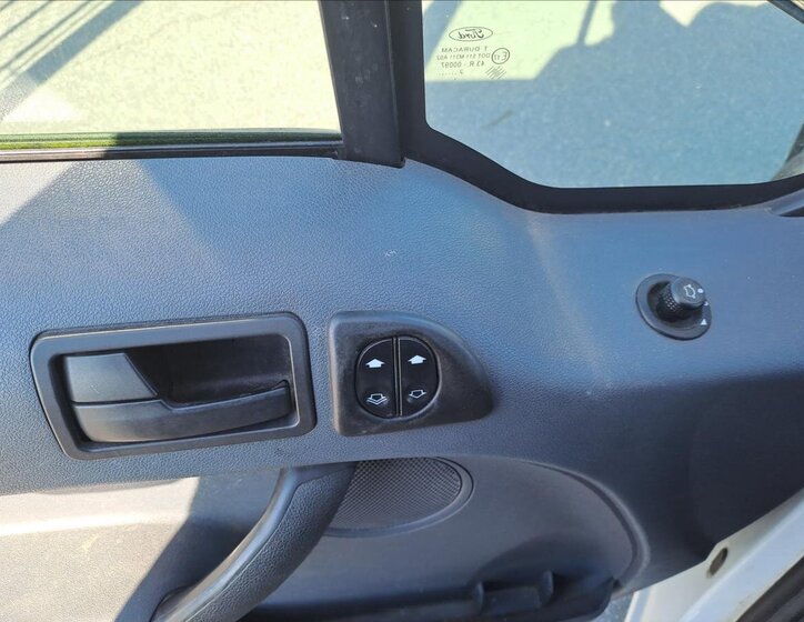 Ford Transit Connect Pick-up 1,8 l 66 kw