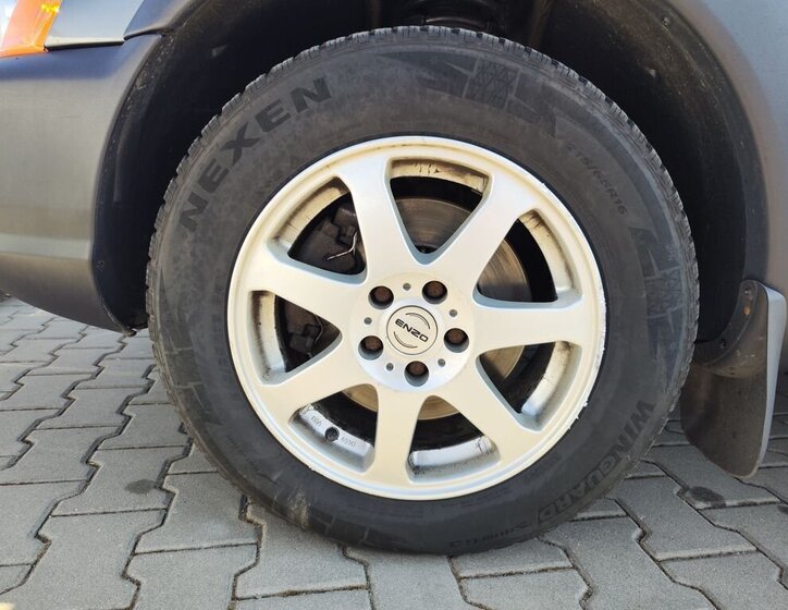 Volvo XC70 Kombi 2,4 l 120 kw