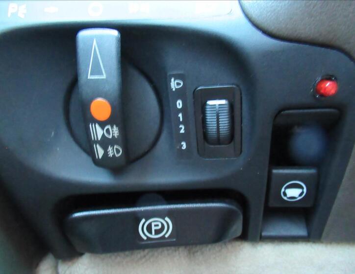 Mercedes-Benz 140 15