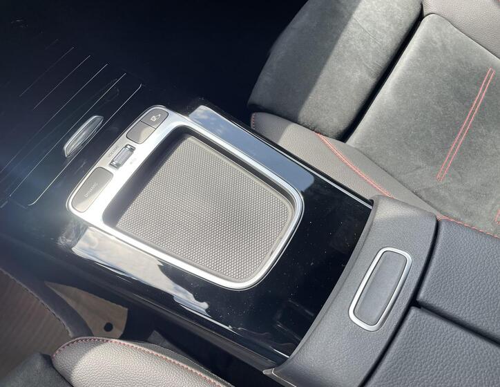 Mercedes-Benz CLA 10