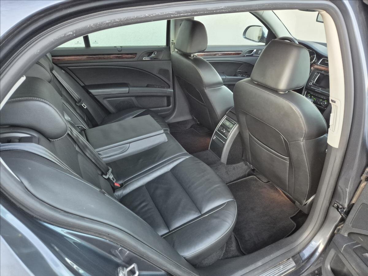 Škoda Superb Sedan / Limuzína 2,0 l 125 kw