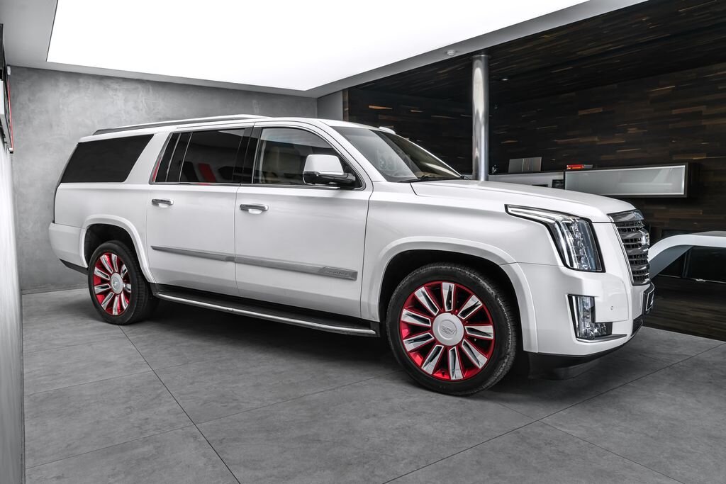 Cadillac Escalade SUV / Terénní 6,2 l 313 kw