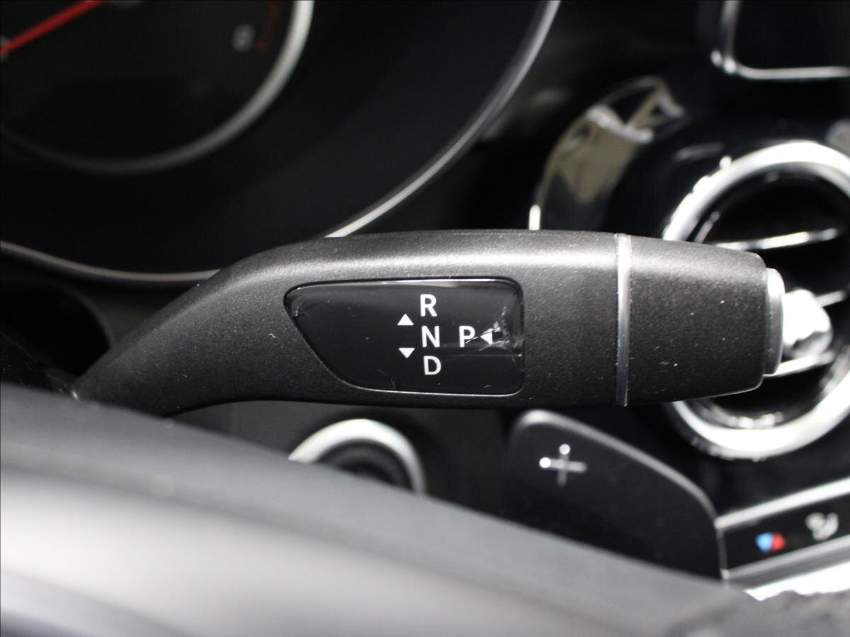 Mercedes-Benz Třídy C Kombi 2,0 l 135 kw