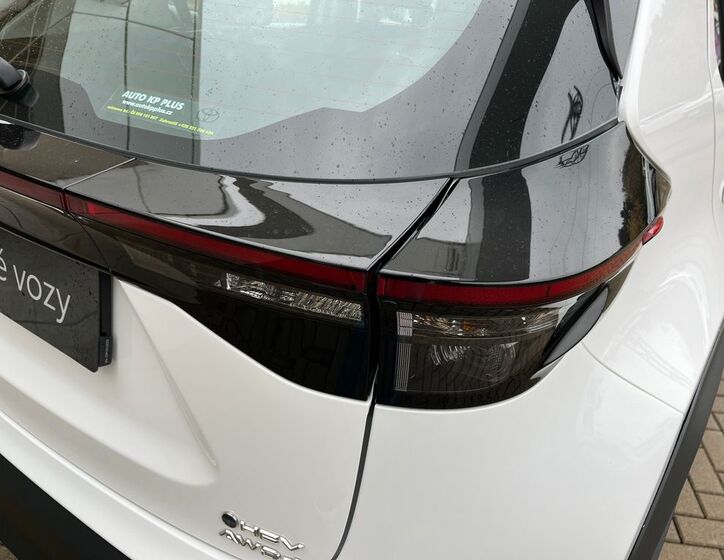 Toyota Yaris Cross 11