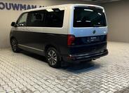 Volkswagen Multivan 13