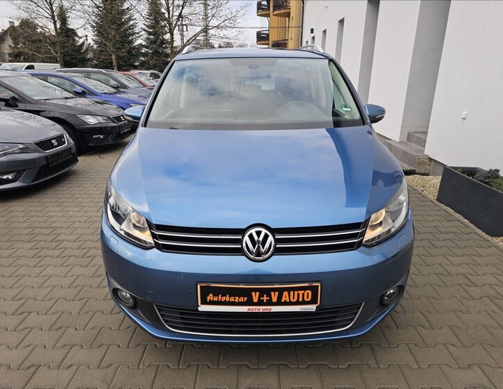 Volkswagen Touran 2