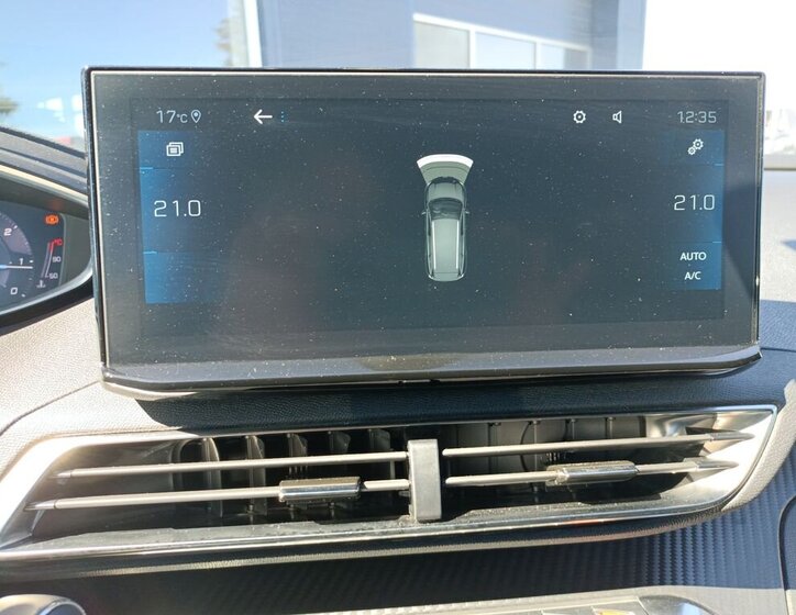 Peugeot 5008 SUV / Terénní 1,5 l 96 kw