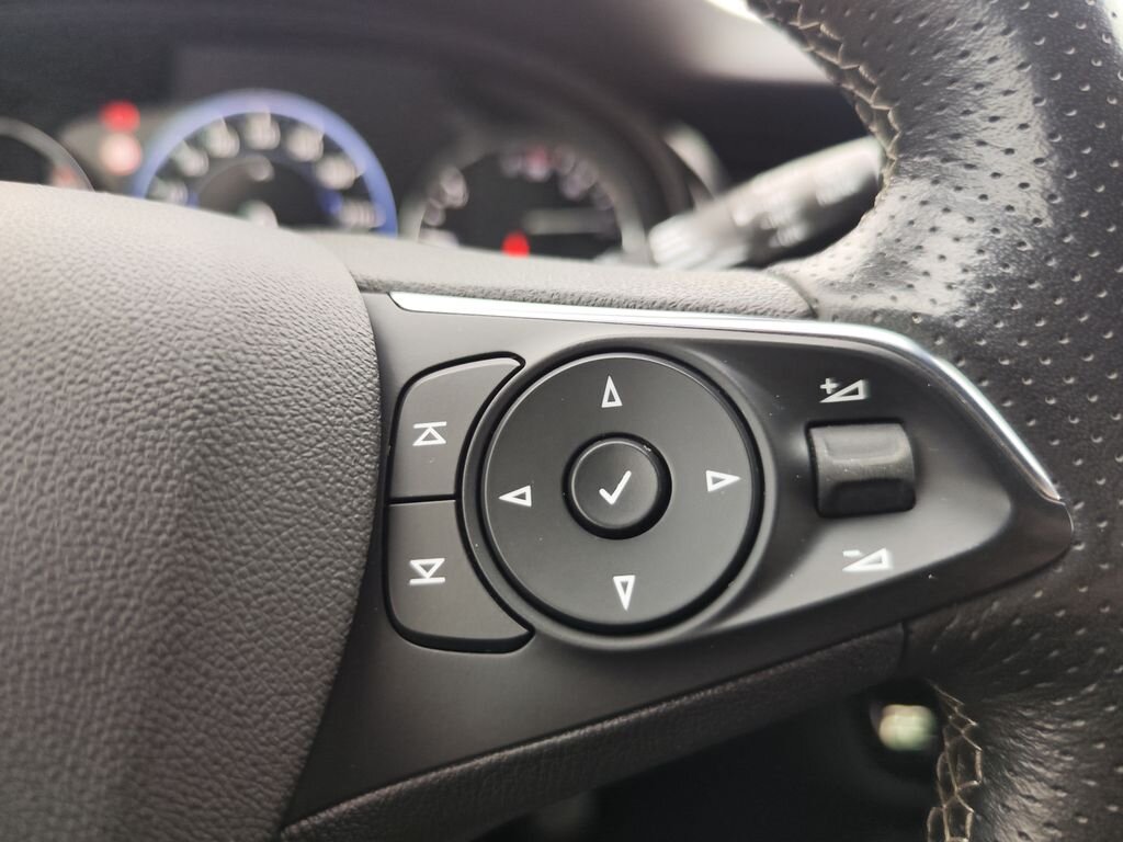 Opel Insignia Kombi 2,0 l 128 kw