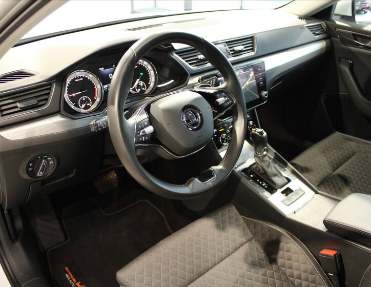 Škoda Superb Kombi 2,0 l 110 kw