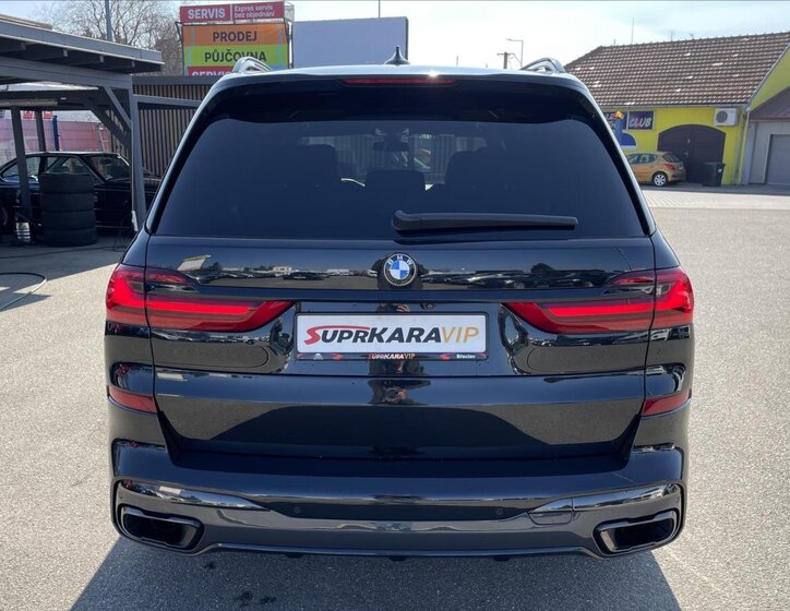 BMW X7 SUV / Terénní 3,0 l 195 kw