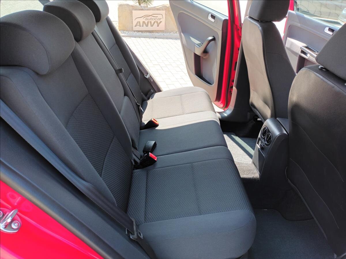 Volkswagen Golf Plus Kombi 1,6 l 66 kw