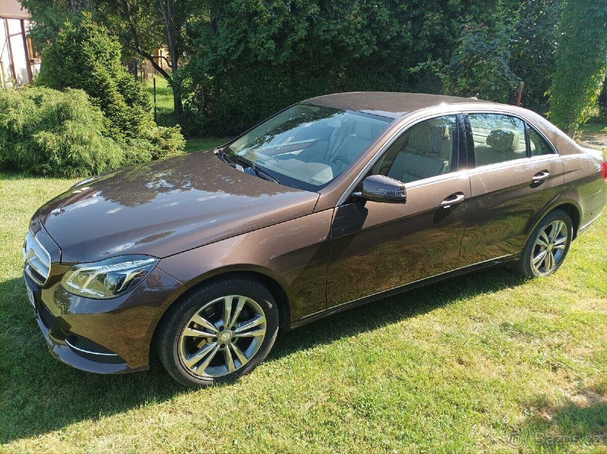 Mercedes-Benz Třídy E Sedan / Limuzína 2,0 l 135 kw