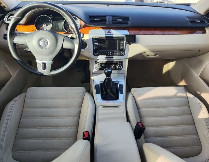 Volkswagen Passat Kombi 2,0 l 103 kw