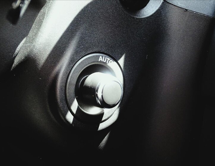 Land Rover Range Rover Velar SUV 2,0 l 297 kw