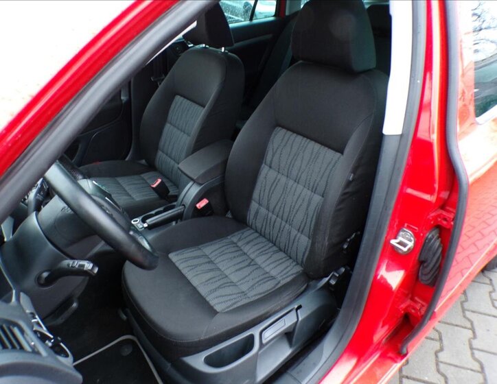 Škoda Octavia Kombi 2,0 l 103 kw