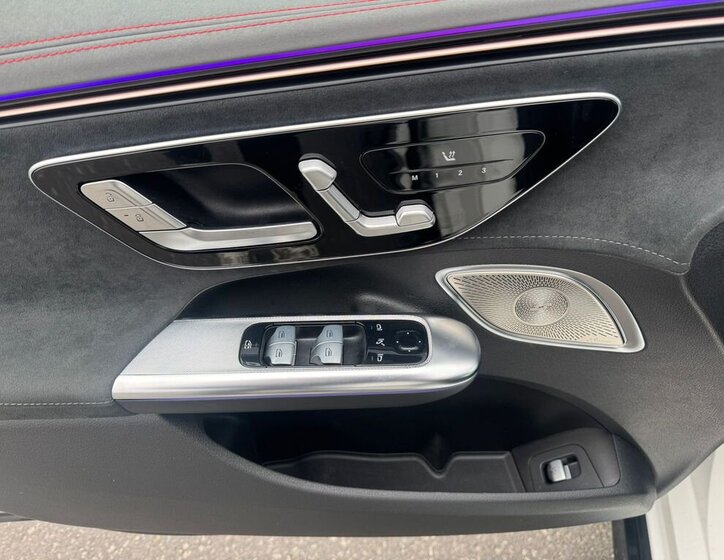 Mercedes-Benz EQE Sedan 0,0 215 kw