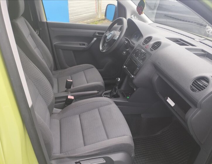 Volkswagen Caddy Pick-up 1,6 l 75 kw