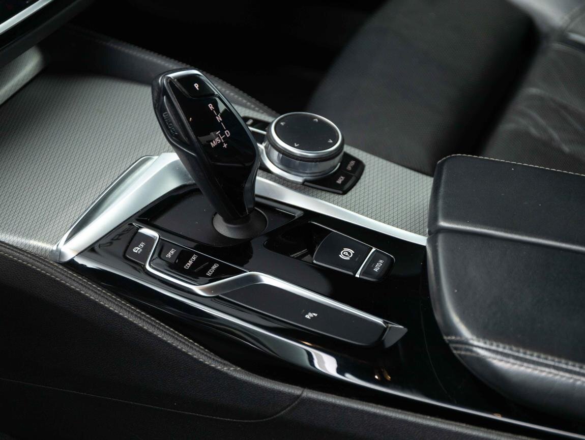 BMW Řada 5 Sedan 3,0 l 195 kw