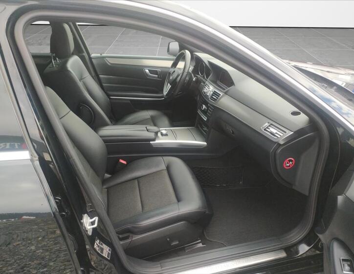 Mercedes-Benz Třídy E 18