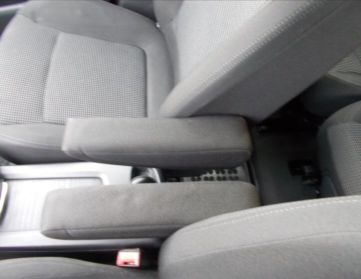 Peugeot 5008 MPV 1,6 l 80 kw