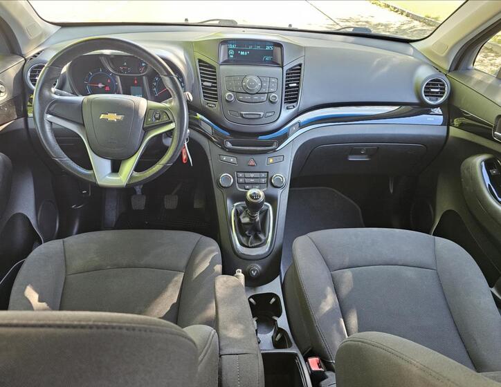 Chevrolet Orlando 16