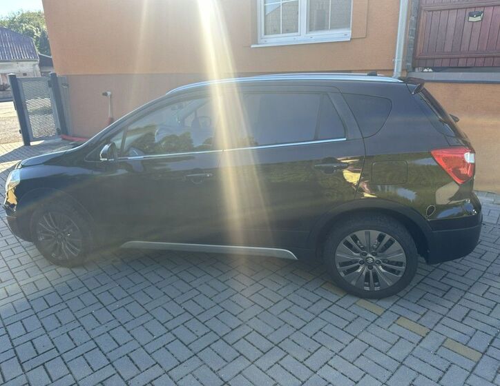 Suzuki SX4 S-Cross 7