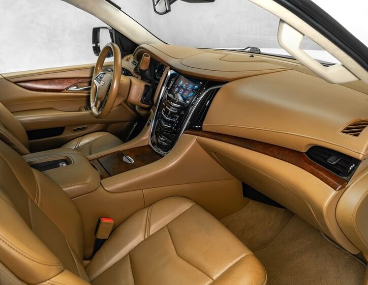 Cadillac Escalade SUV / Terénní 6,2 l 313 kw