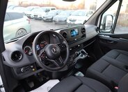 Mercedes-Benz Sprinter 9