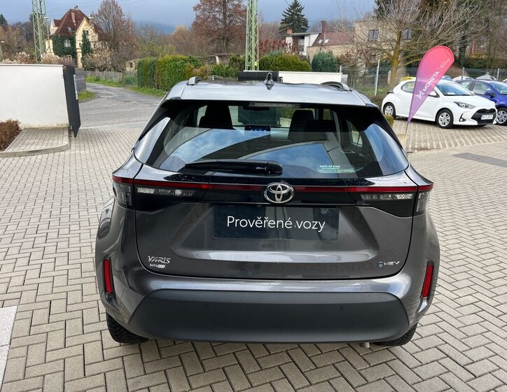 Toyota Yaris Cross 5