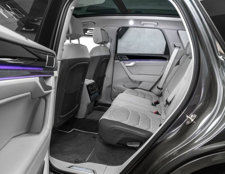 Volkswagen Touareg SUV 4,0 l 310 kw