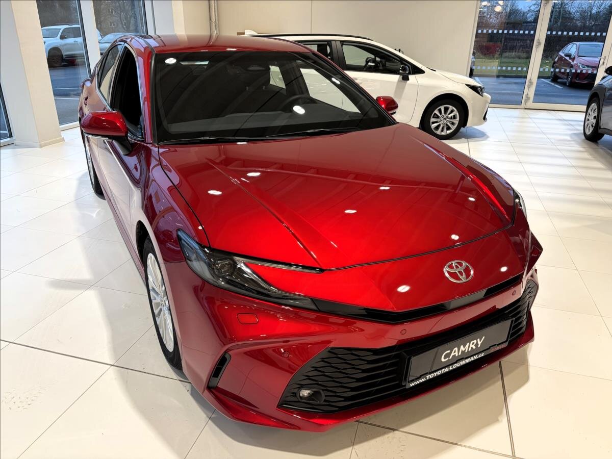 Toyota Camry Sedan 2,5 l 170 kw