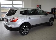 Nissan Qashqai SUV 2,0 l 104 kw