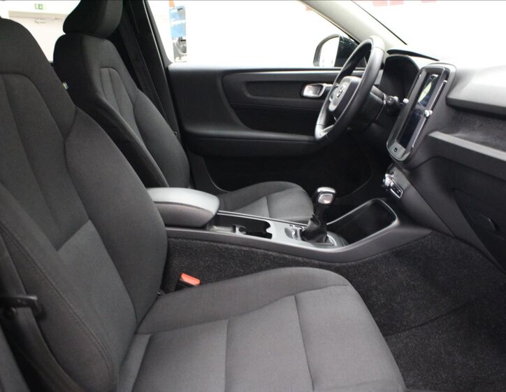 Volvo XC40 SUV 1,5 l 115 kw