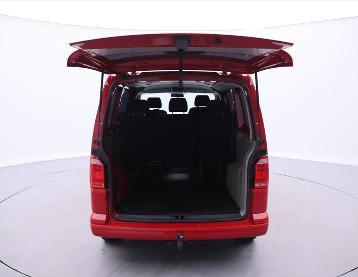 Volkswagen Transporter 9