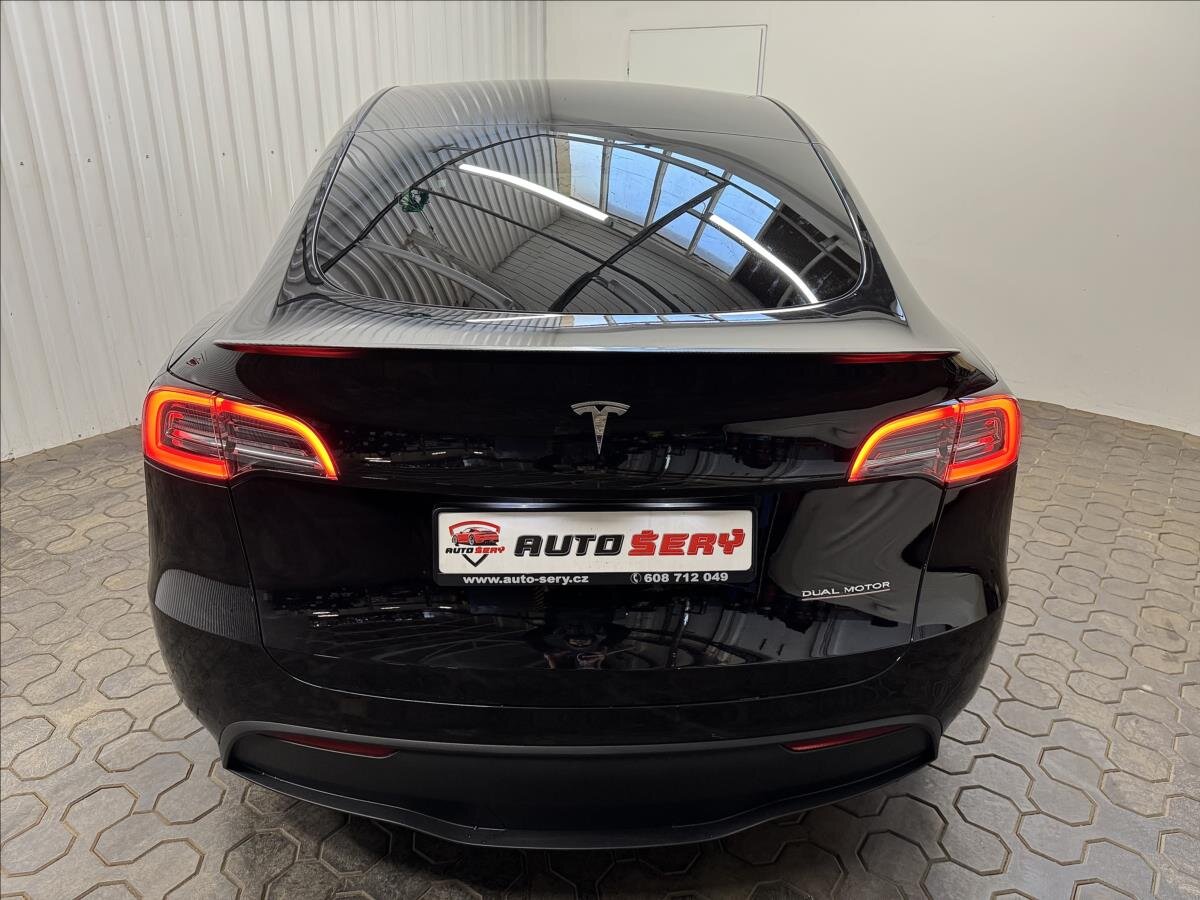 Tesla Model Y SUV 0,0 393 kw