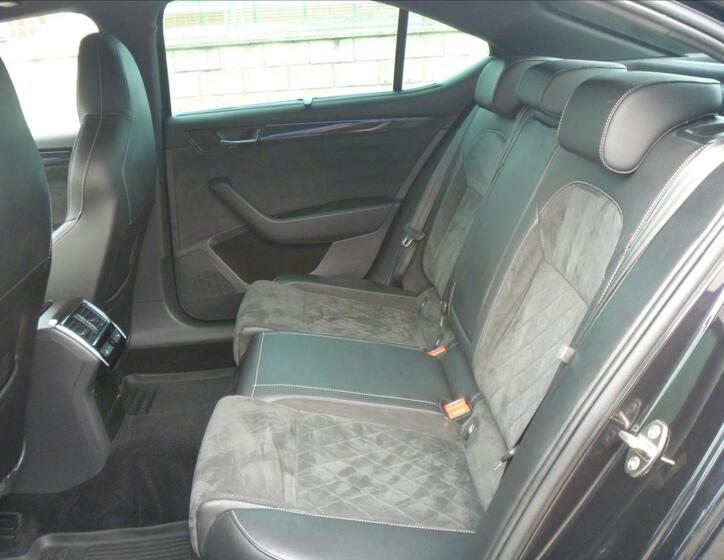 Škoda Superb 14
