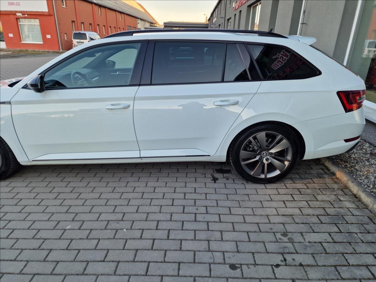 Škoda Superb Kombi 2,0 l 140 kw
