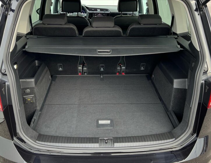 Volkswagen Touran MPV 1,5 l 110 kw