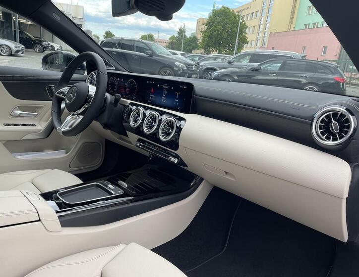 Mercedes-Benz CLA 17