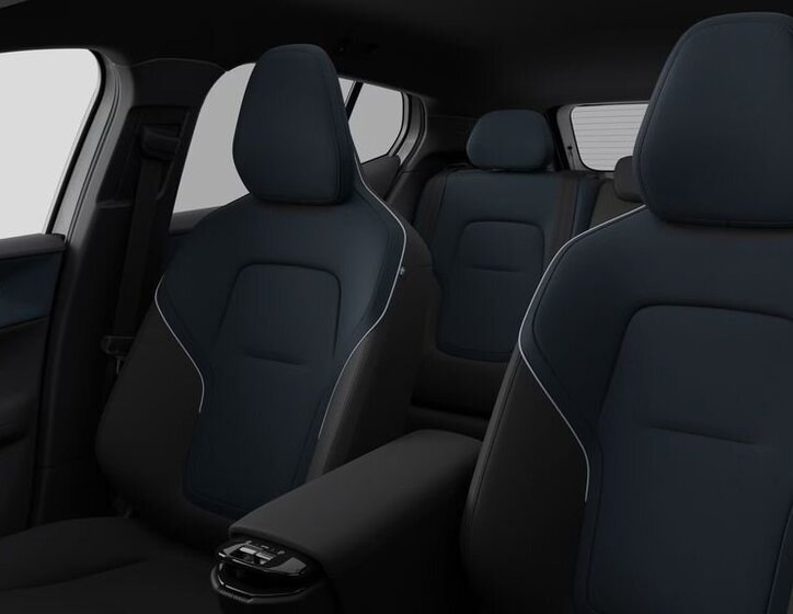 Volvo EX30 SUV / Terénní 0,0 200 kw