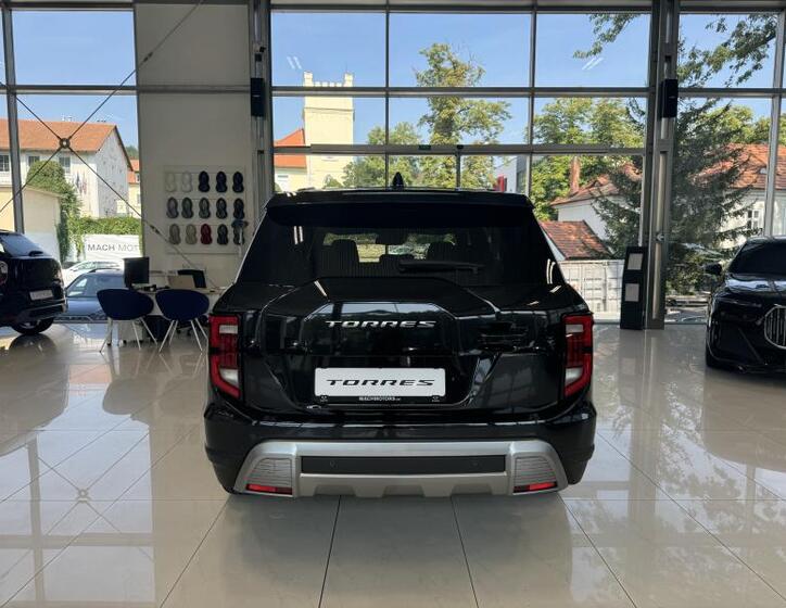 SsangYong Torres 6