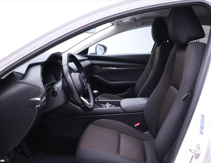 Mazda 3 Sedan 2,0 l 137 kw