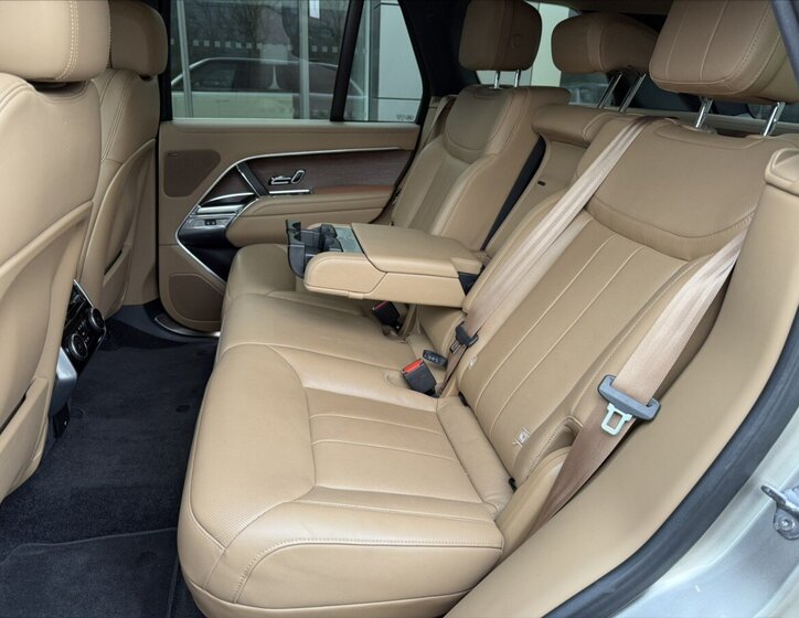 Land Rover Range Rover 43